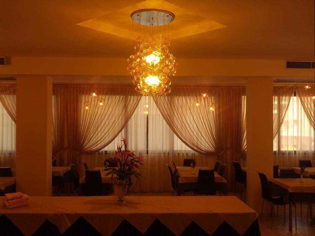 Hotel Abel & Residence Cesenatico Zewnętrze zdjęcie